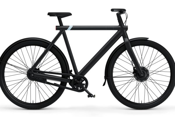 VanMoof ou Angell : quel vélo électrique urbain choisir