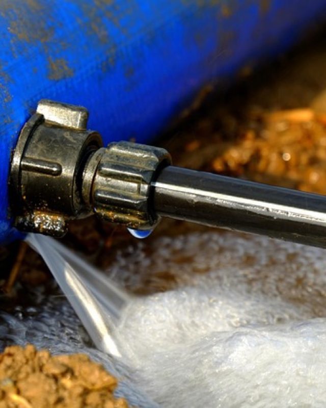 Fuite d&rsquo;eau : réparer soi-même, gestes d&rsquo;urgence et solutions