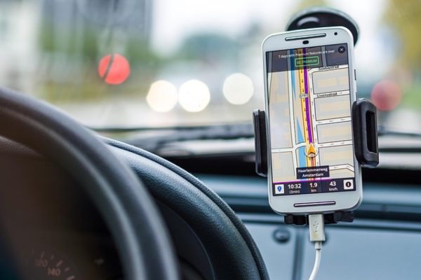 Uber ou BlaBlaCar : quel choix pour un déplacement interurbain