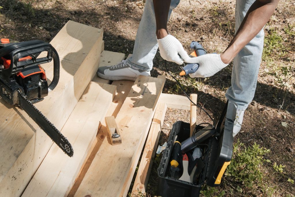 Bricolage simple : guides, idées et sécurité pour débutants