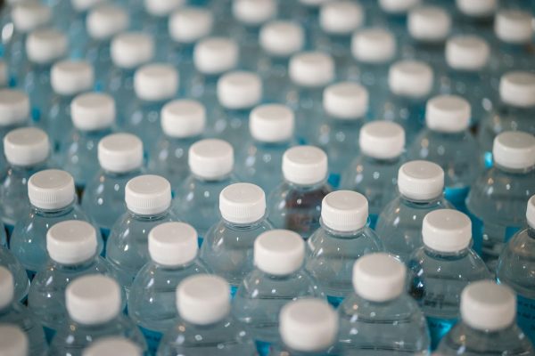 L&rsquo;automne s&rsquo;installe, mais 64 000 Français n&rsquo;ont toujours pas d&rsquo;eau potable : une crise ignorée