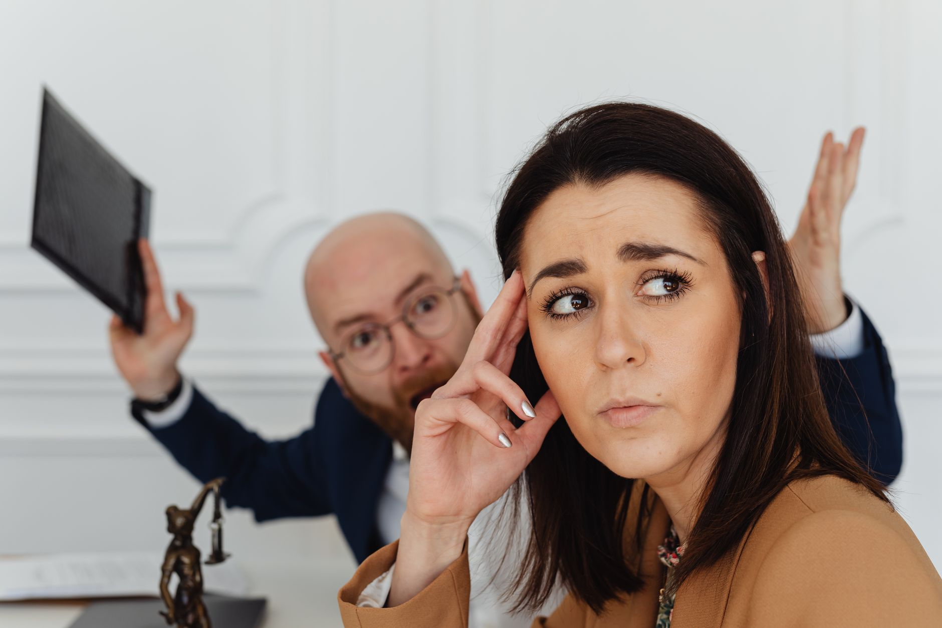 Que faire face à un héritage bloqué par un héritier introuvable ?
