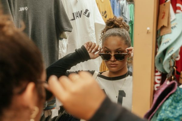 Lunettes de soleil : la bonne forme, et la vraie protection