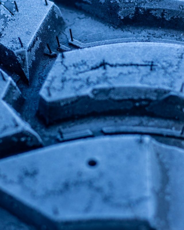 Pneus hiver ou 4 saisons : la loi Montagne et le bon choix