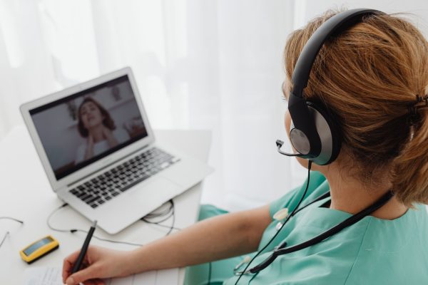 Télémédecine en mairie : un accès aux soins révolutionnaire à Saint-Paul-du-Vernay