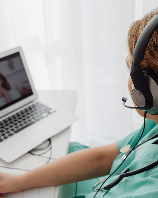 Télémédecine en mairie : un accès aux soins révolutionnaire à Saint-Paul-du-Vernay