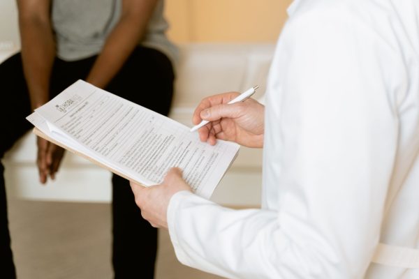 Téléconsultation : un bouleversement silencieux dans l&rsquo;accès aux soins en France