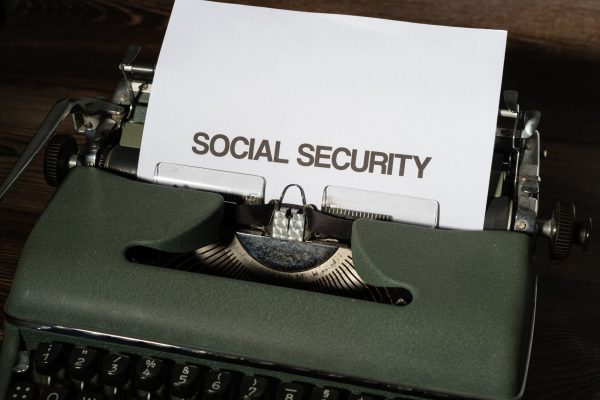 Plafond de la Sécurité sociale : une hausse en 2027 qui pourrait coûter cher