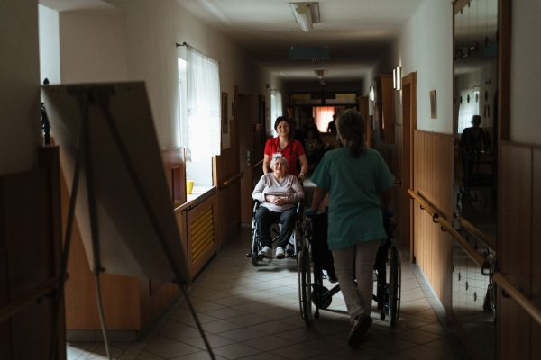 AAH et ASS : une précarité imminente à partir de 2027 ?