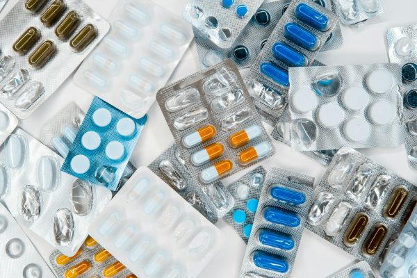 Les industriels, incapables de gérer les pénuries de médicaments ?